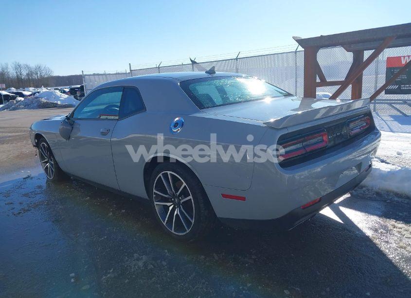 Photo 3 of 2022 Dodge Challenger R/T (VIN 2C3CDZBTXNH234232)