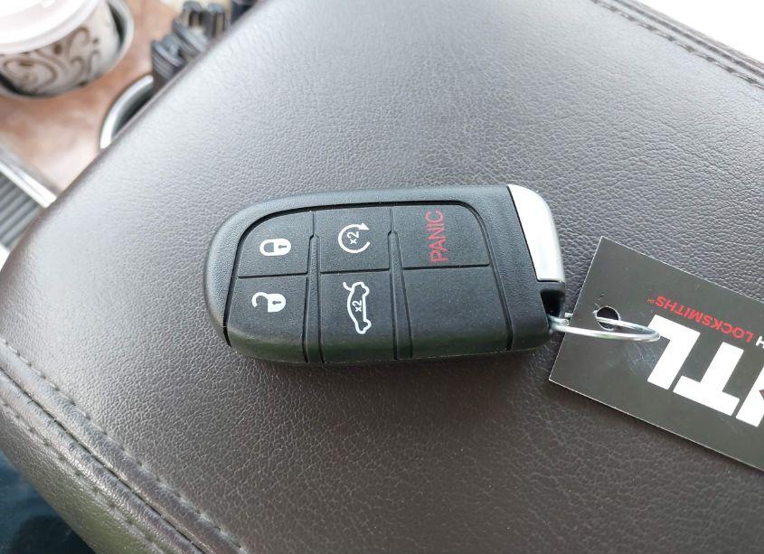 Photo 11 of 2023 Dodge Challenger R/T (VIN 2C3CDZBTXPH543573)