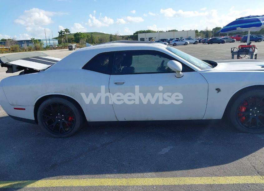 Photo 13 of 2016 Dodge Challenger (VIN 2C3CDZC98GH231707)