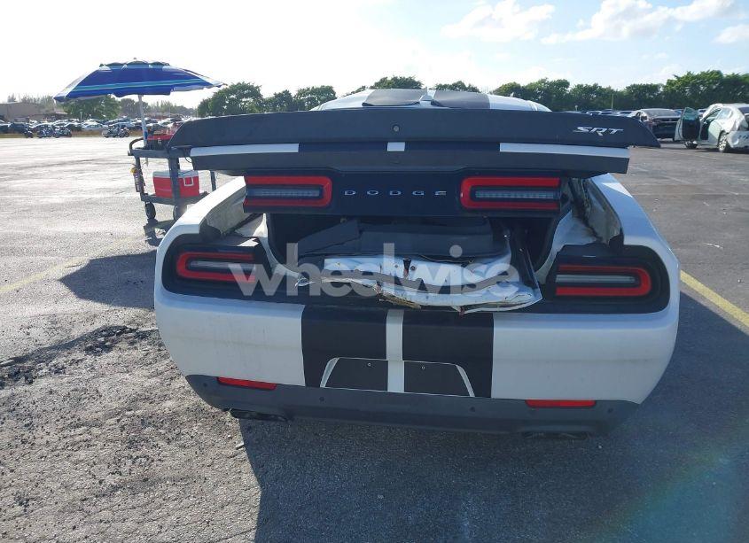 Photo 15 of 2016 Dodge Challenger (VIN 2C3CDZC98GH231707)