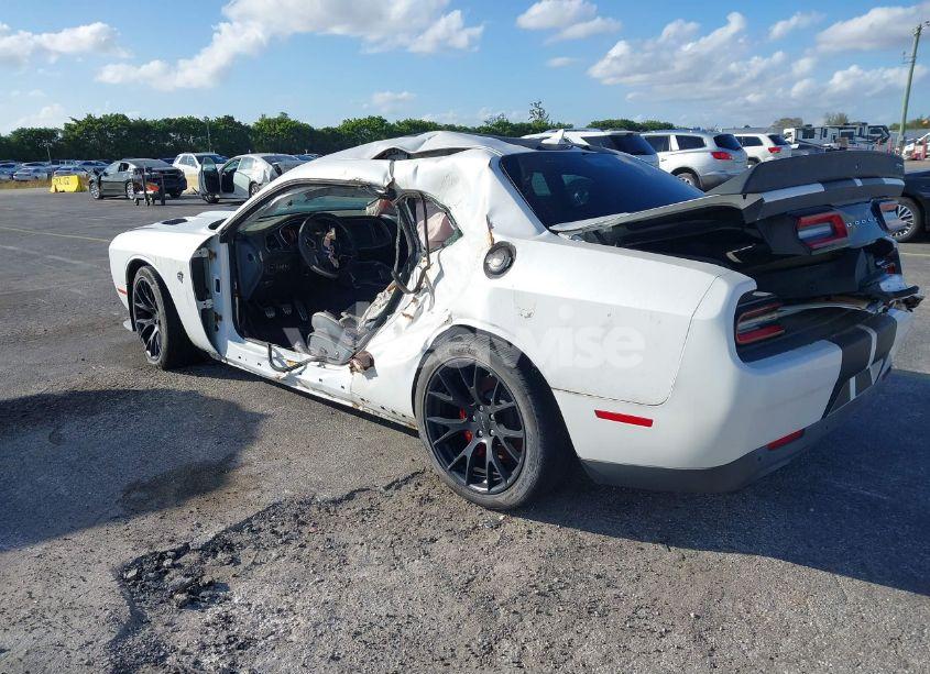 Photo 3 of 2016 Dodge Challenger (VIN 2C3CDZC98GH231707)