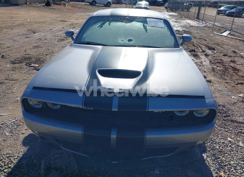 Photo 12 of 2016 Dodge Challenger SRT 392 (VIN 2C3CDZDJ5GH165903)