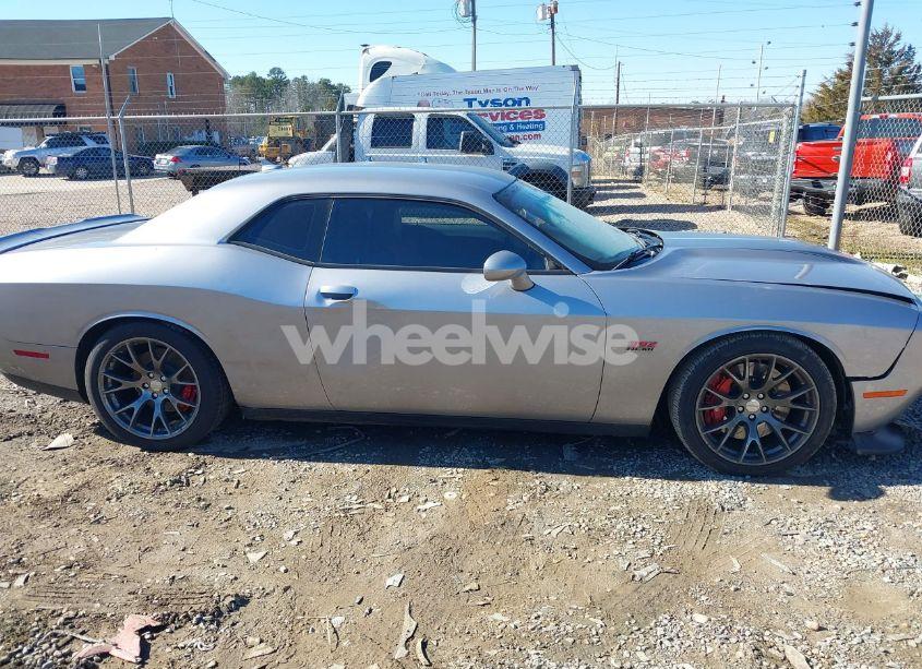 Photo 13 of 2016 Dodge Challenger SRT 392 (VIN 2C3CDZDJ5GH165903)