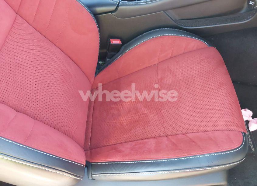 Photo 5 of 2016 Dodge Challenger SRT 392 (VIN 2C3CDZDJ5GH165903)