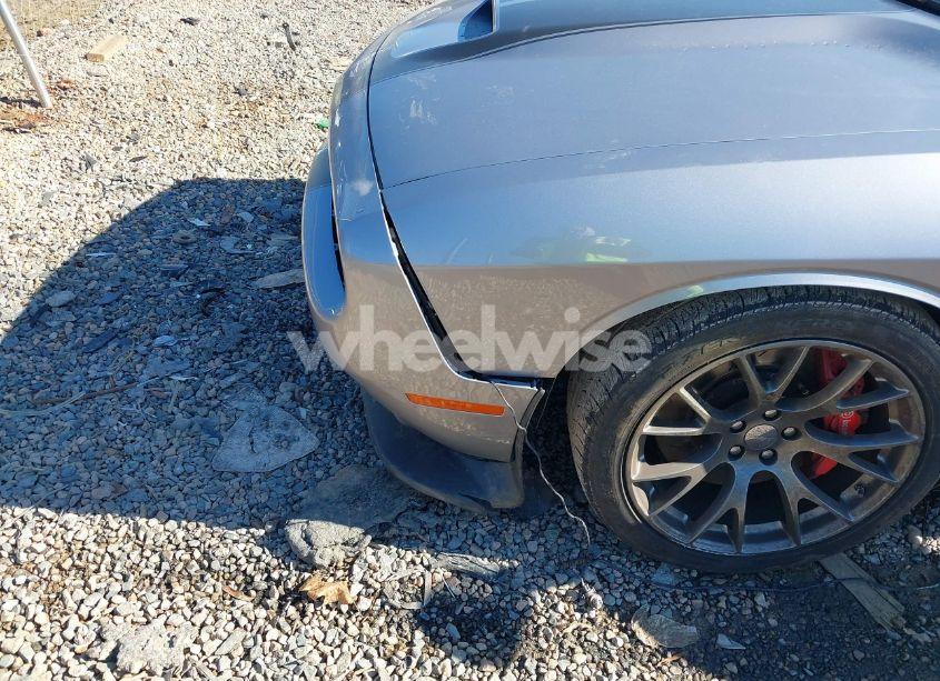Photo 6 of 2016 Dodge Challenger SRT 392 (VIN 2C3CDZDJ5GH165903)