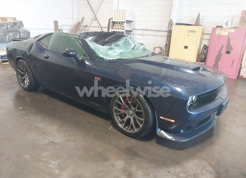 2015 Dodge Challenger SRT 392 (VIN 2C3CDZDJ6FH888299) main photo