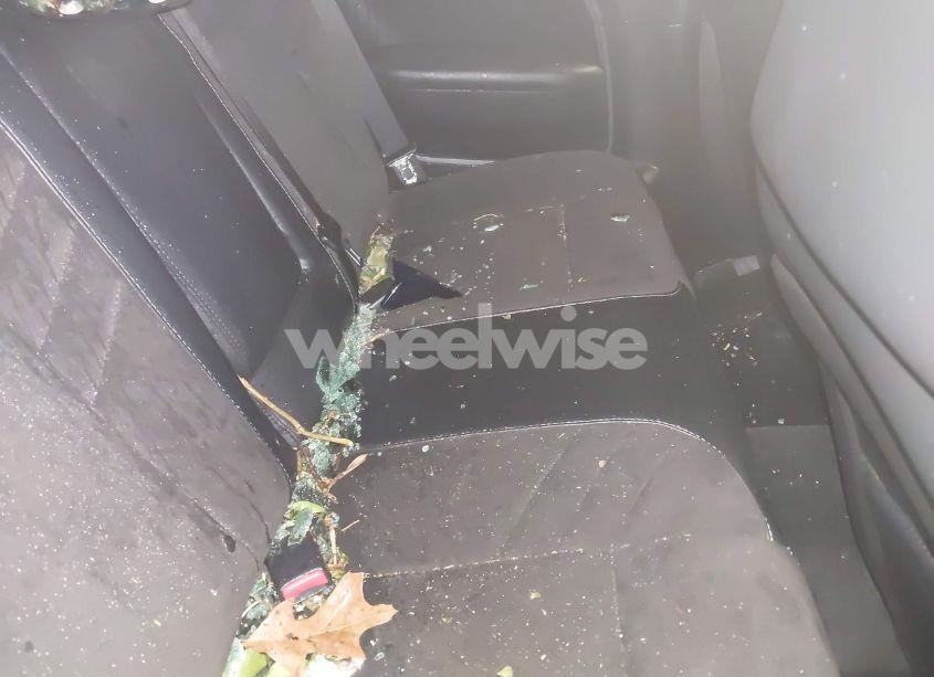 Photo 8 of 2015 Dodge Challenger SRT 392 (VIN 2C3CDZDJ6FH888299)