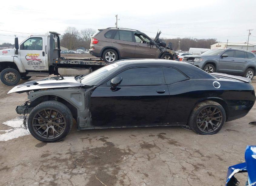 Photo 15 of 2017 Dodge Challenger R/T SCAT PACK (VIN 2C3CDZFJ0HH606030)