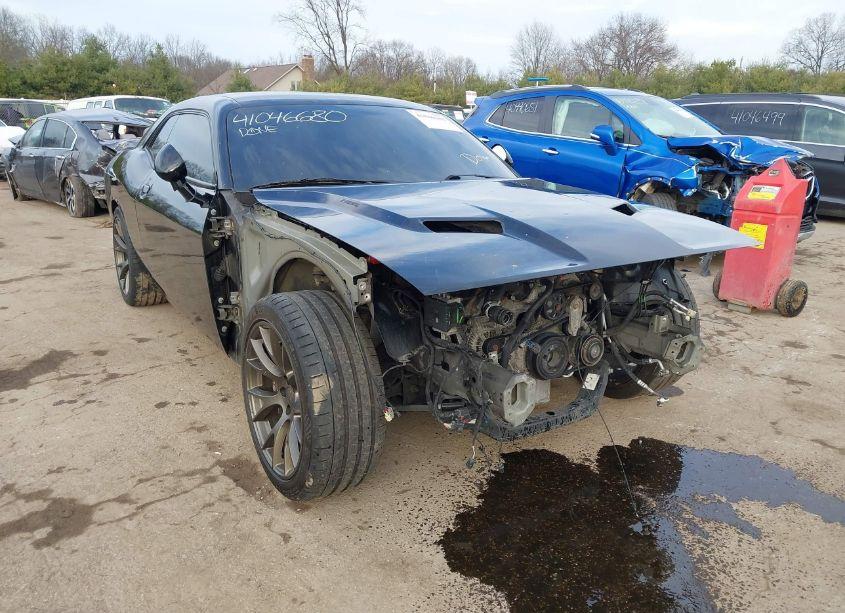 Photo 6 of 2017 Dodge Challenger R/T SCAT PACK (VIN 2C3CDZFJ0HH606030)