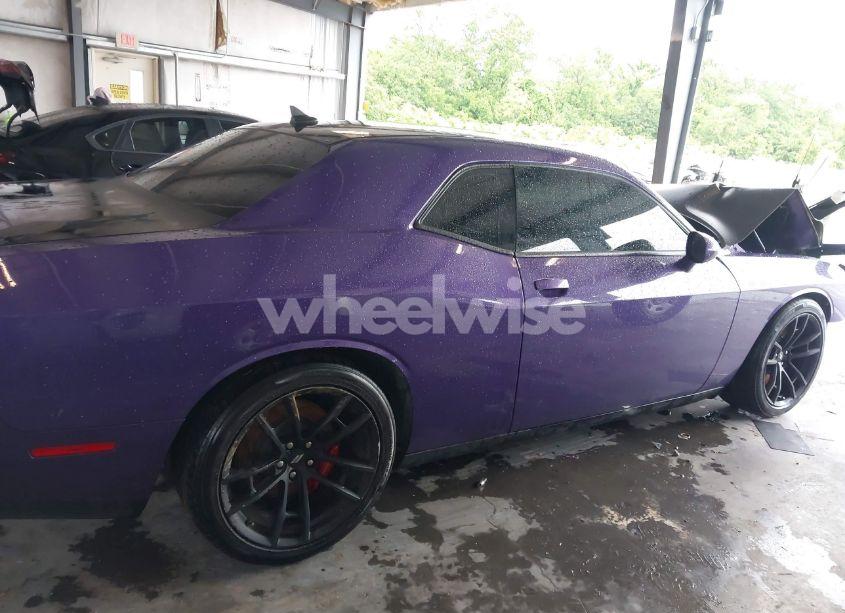 Photo 13 of 2018 Dodge Challenger R/T 392 (VIN 2C3CDZFJ0JH283975)