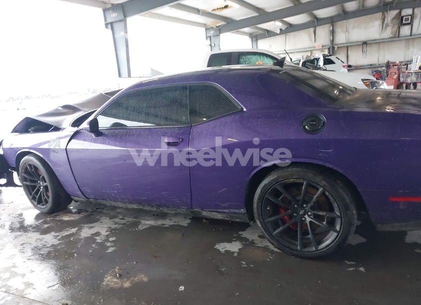 Photo 14 of 2018 Dodge Challenger R/T 392 (VIN 2C3CDZFJ0JH283975)