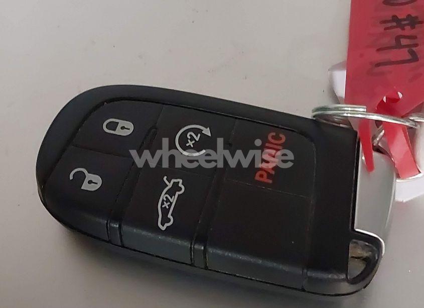 Photo 11 of 2019 Dodge Challenger R/T SCAT PACK (VIN 2C3CDZFJ0KH656479)