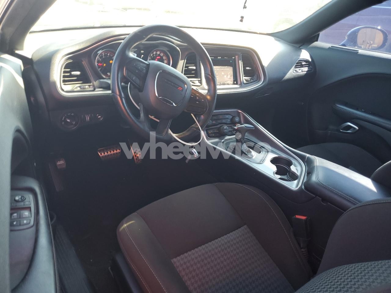 Photo 8 of 2020 DODGE CHALLENGER R/T SCAT PACK (VIN 2C3CDZFJ0LH242684)