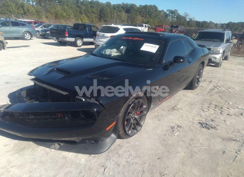 Photo 2 of 2021 Dodge Challenger R/T SCAT PACK (VIN 2C3CDZFJ0MH542744)
