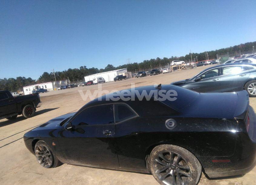 Photo 14 of 2021 Dodge Challenger R/T SCAT PACK (VIN 2C3CDZFJ0MH627860)