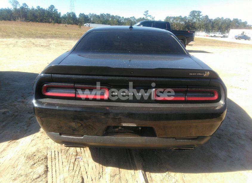 Photo 16 of 2021 Dodge Challenger R/T SCAT PACK (VIN 2C3CDZFJ0MH627860)
