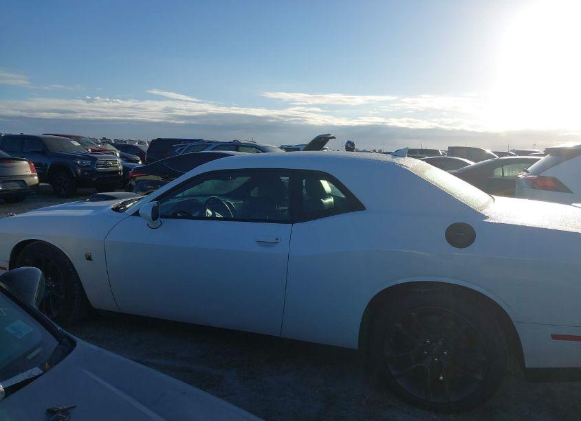 Photo 14 of 2021 Dodge Challenger R/T SCAT PACK (VIN 2C3CDZFJ0MH635666)