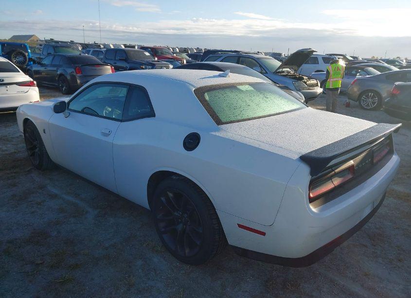 Photo 3 of 2021 Dodge Challenger R/T SCAT PACK (VIN 2C3CDZFJ0MH635666)
