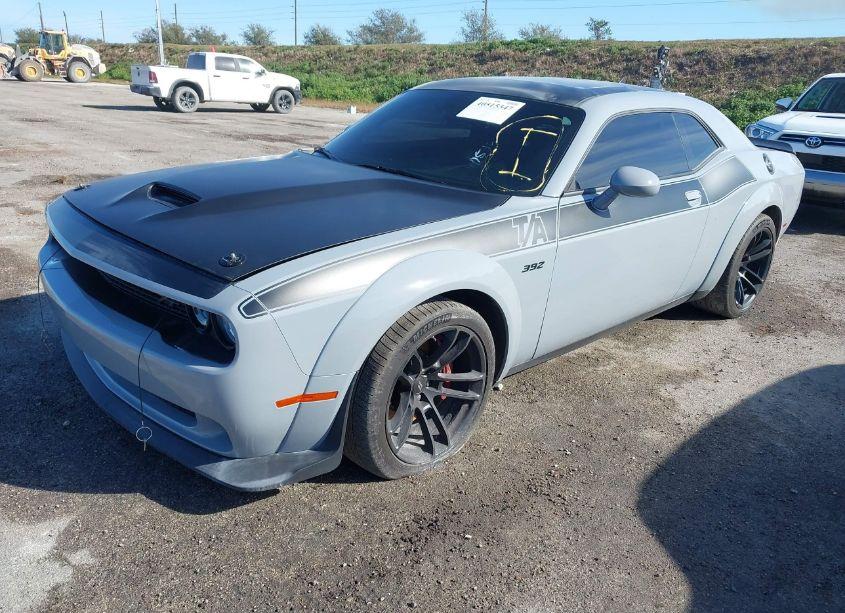 Photo 2 of 2022 Dodge Challenger R/T SCAT PACK WIDEBODY (VIN 2C3CDZFJ0NH155872)