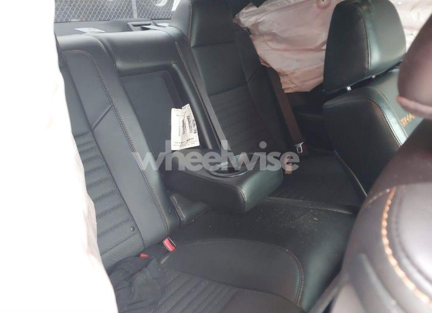 Photo 8 of 2016 Dodge Challenger 392 HEMI SCAT PACK SHAKER (VIN 2C3CDZFJ1GH245339)