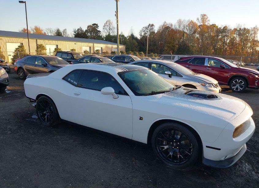 2017 Dodge Challenger 392 HEMI SCAT PACK SHAKER (VIN 2C3CDZFJ1HH588802) main photo