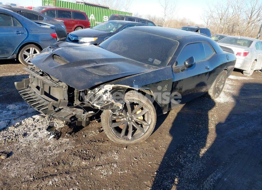 Photo 2 of 2019 Dodge Challenger R/T SCAT PACK (VIN 2C3CDZFJ1KH530020)