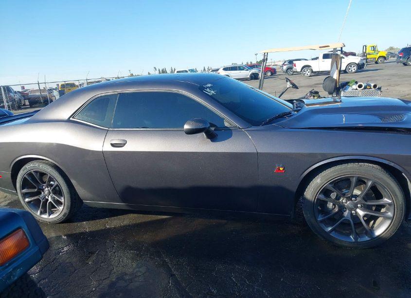 Photo 14 of 2021 Dodge Challenger R/T SCAT PACK (VIN 2C3CDZFJ1MH650886)