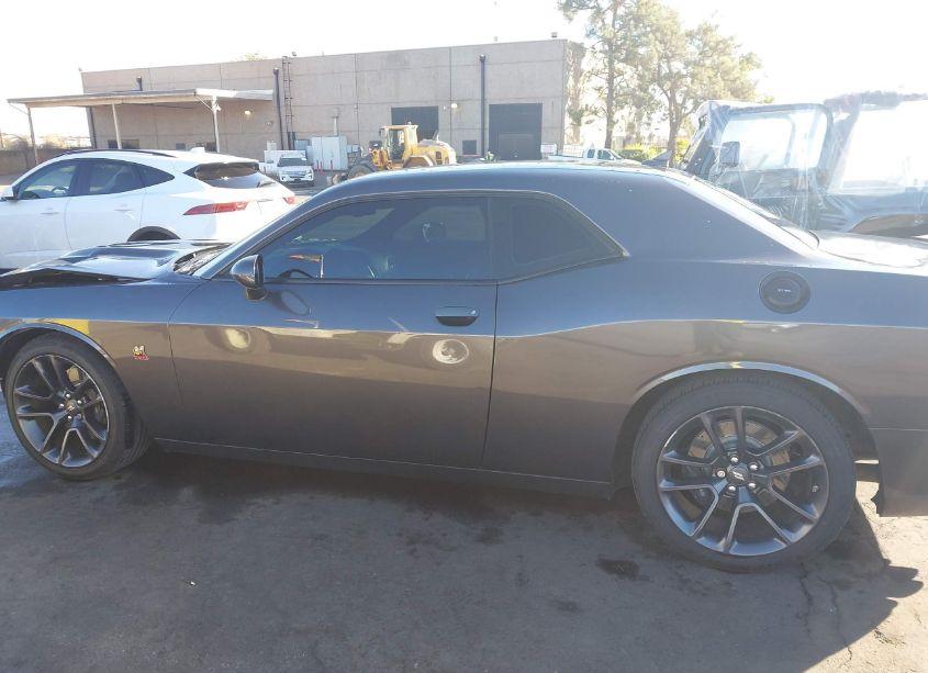 Photo 15 of 2021 Dodge Challenger R/T SCAT PACK (VIN 2C3CDZFJ1MH650886)