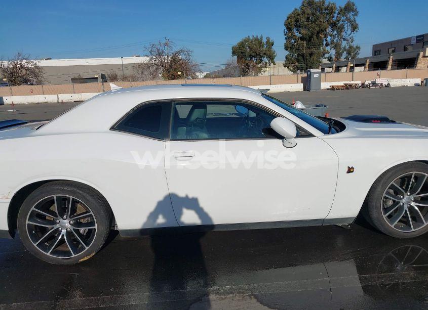 Photo 13 of 2016 Dodge Challenger 392 HEMI SCAT PACK SHAKER (VIN 2C3CDZFJ2GH332103)