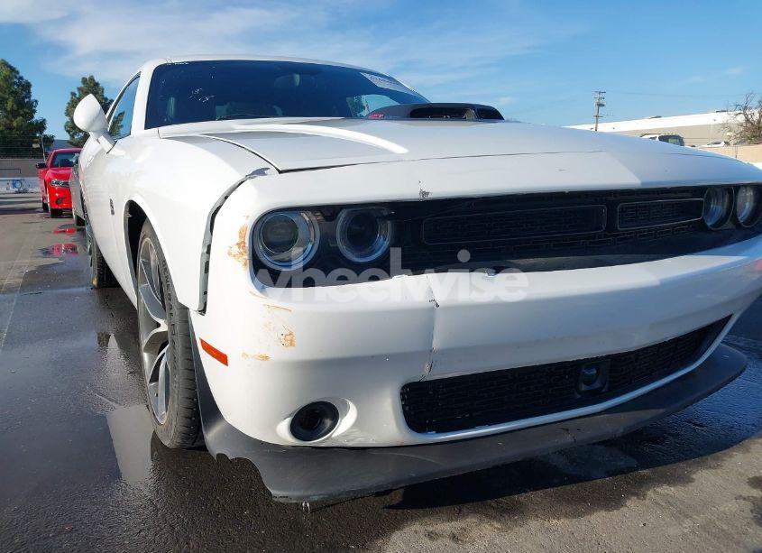 Photo 18 of 2016 Dodge Challenger 392 HEMI SCAT PACK SHAKER (VIN 2C3CDZFJ2GH332103)