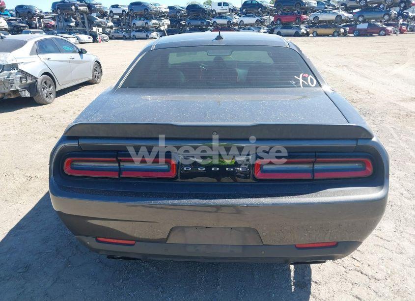 Photo 16 of 2016 Dodge Challenger R/T SCAT PACK (VIN 2C3CDZFJ2GH337172)