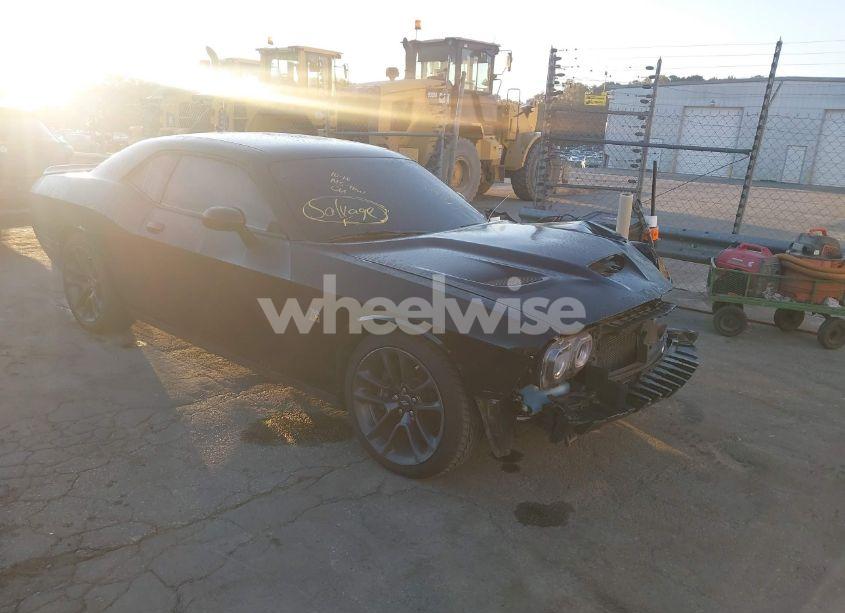 2021 Dodge Challenger R/T SCAT PACK (VIN 2C3CDZFJ2MH526979) main photo