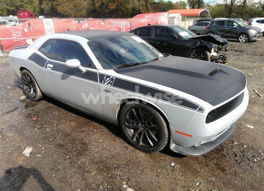 2021 Dodge Challenger R/T SCAT PACK (VIN 2C3CDZFJ2MH673867) main photo