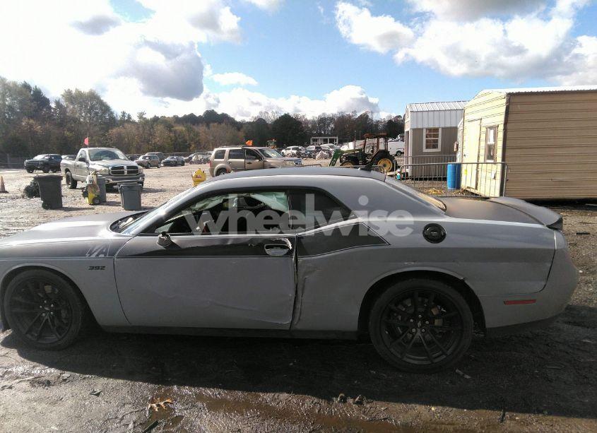 Photo 14 of 2021 Dodge Challenger R/T SCAT PACK (VIN 2C3CDZFJ2MH673867)