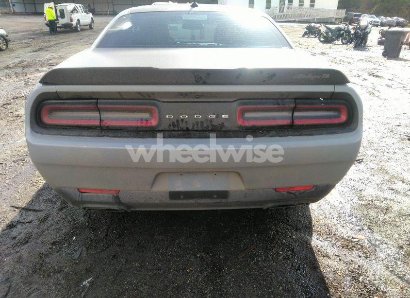 Photo 16 of 2021 Dodge Challenger R/T SCAT PACK (VIN 2C3CDZFJ2MH673867)