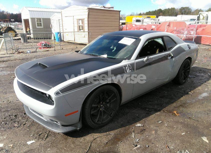 Photo 2 of 2021 Dodge Challenger R/T SCAT PACK (VIN 2C3CDZFJ2MH673867)