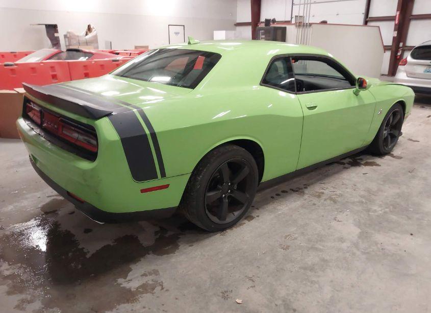 Photo 4 of 2015 Dodge Challenger R/T SCAT PACK (VIN 2C3CDZFJ3FH744092)