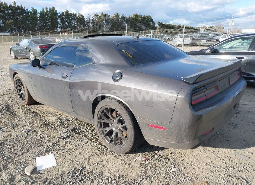 Photo 3 of 2016 Dodge Challenger R/T SCAT PACK (VIN 2C3CDZFJ3GH322096)