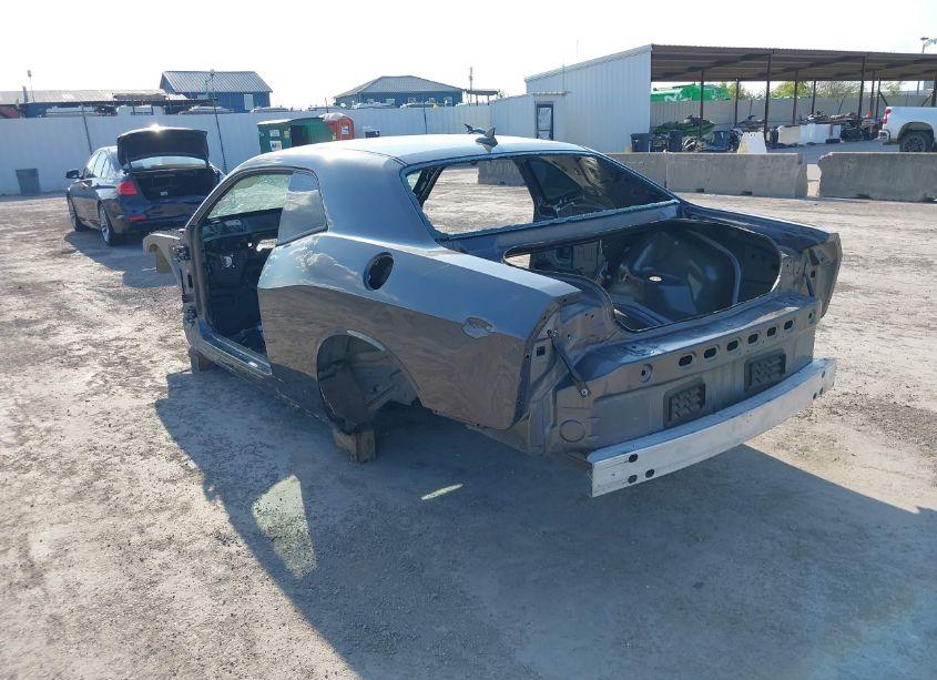 Photo 3 of 2019 Dodge Challenger R/T SCAT PACK (VIN 2C3CDZFJ3KH739808)