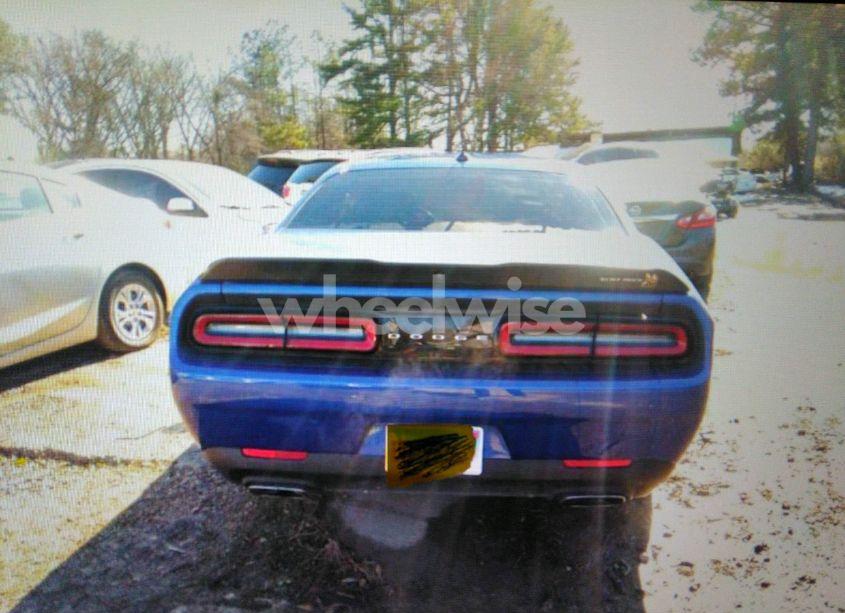 Photo 16 of 2021 Dodge Challenger R/T SCAT PACK (VIN 2C3CDZFJ3MH624211)