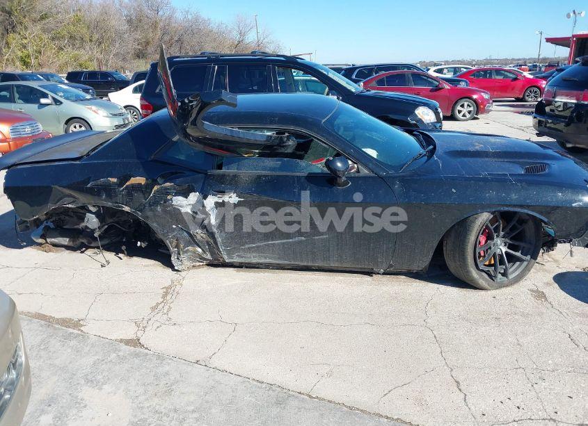 Photo 13 of 2022 Dodge Challenger R/T SCAT PACK (VIN 2C3CDZFJ3NH105872)