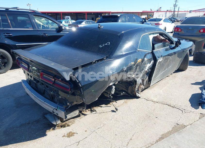 Photo 4 of 2022 Dodge Challenger R/T SCAT PACK (VIN 2C3CDZFJ3NH105872)