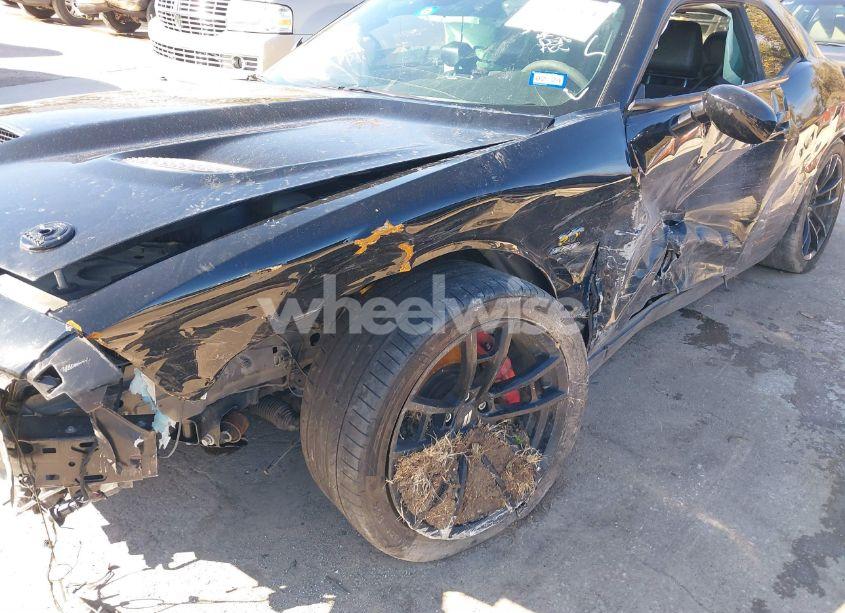 Photo 6 of 2022 Dodge Challenger R/T SCAT PACK (VIN 2C3CDZFJ3NH105872)