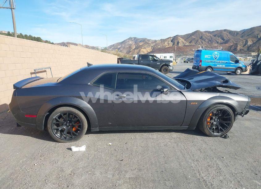Photo 13 of 2022 Dodge Challenger R/T SCAT PACK WIDEBODY (VIN 2C3CDZFJ3NH122042)