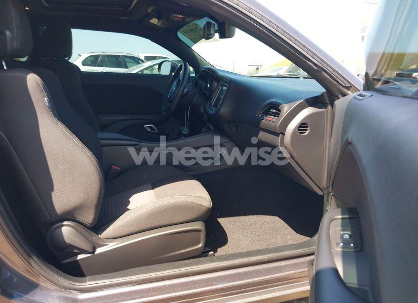 Photo 5 of 2022 Dodge Challenger R/T SCAT PACK WIDEBODY (VIN 2C3CDZFJ3NH195735)