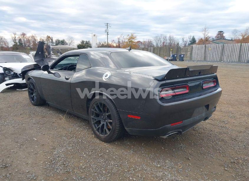 Photo 3 of 2015 Dodge Challenger R/T SCAT PACK (VIN 2C3CDZFJ4FH764674)