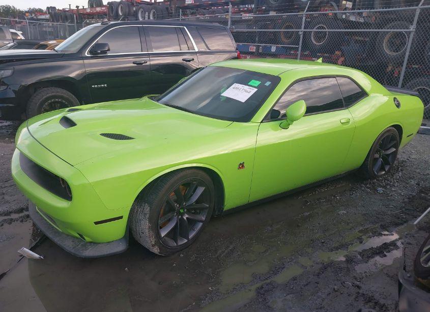 Photo 2 of 2019 Dodge Challenger R/T SCAT PACK (VIN 2C3CDZFJ4KH741163)