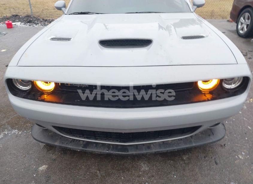 Photo 12 of 2021 Dodge Challenger R/T SCAT PACK (VIN 2C3CDZFJ4MH502599)