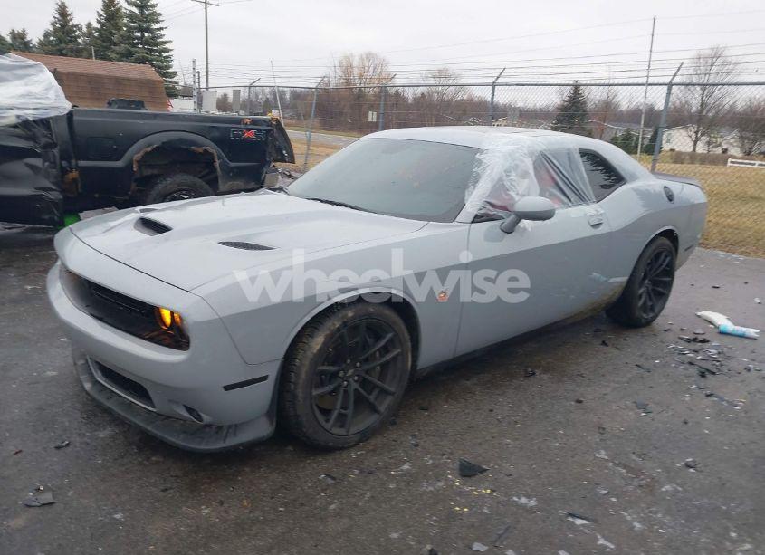 Photo 2 of 2021 Dodge Challenger R/T SCAT PACK (VIN 2C3CDZFJ4MH502599)