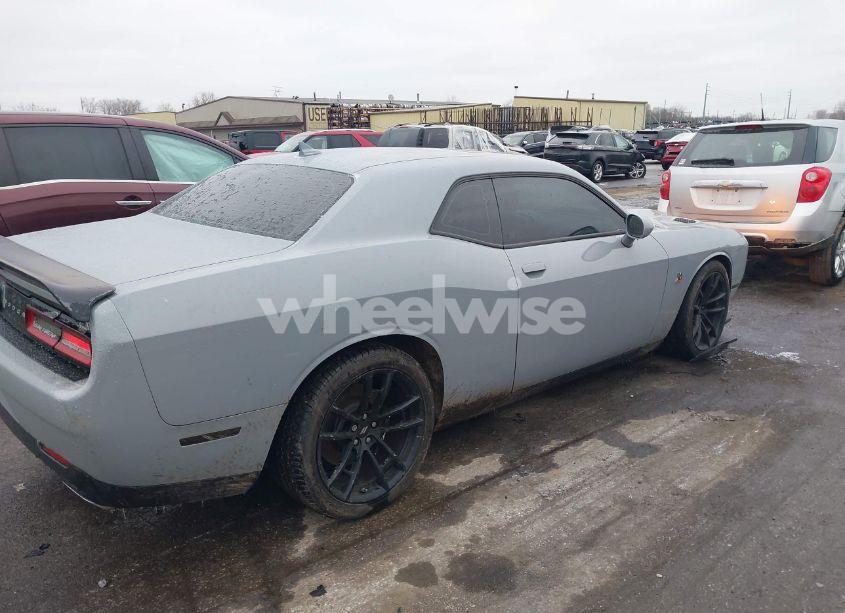 Photo 4 of 2021 Dodge Challenger R/T SCAT PACK (VIN 2C3CDZFJ4MH502599)